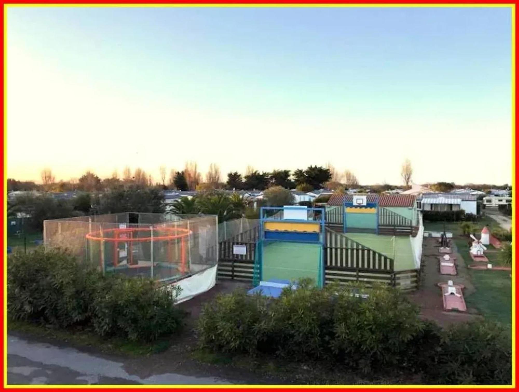 Bungalow De 2 Chambres Avec Piscine Partagee Sauna Et Terrasse A Saint Denis D'Oleron A 1 Km De La Plage Kültér fotó